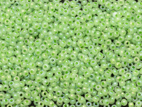 Бисер Чехия круглый 10/0 50г 57556 салатовый непрозрачный радужный